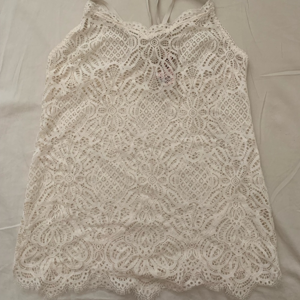 NWT Victoria’s Secret XS Top Coconut White